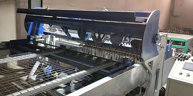 <a href='http://stpromo.com'>養(yǎng)殖網(wǎng)排焊機(jī)</a> 養(yǎng)殖網(wǎng)排焊機(jī)