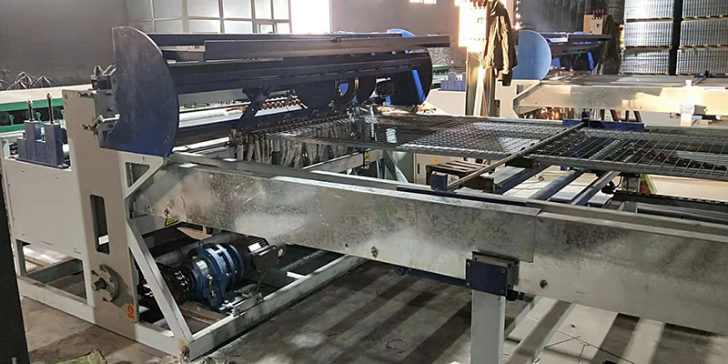 全自動焊網(wǎng)機(jī)